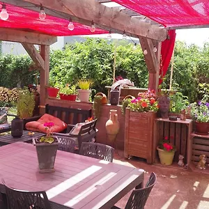 Bed & Breakfast L'escapade63, Riom